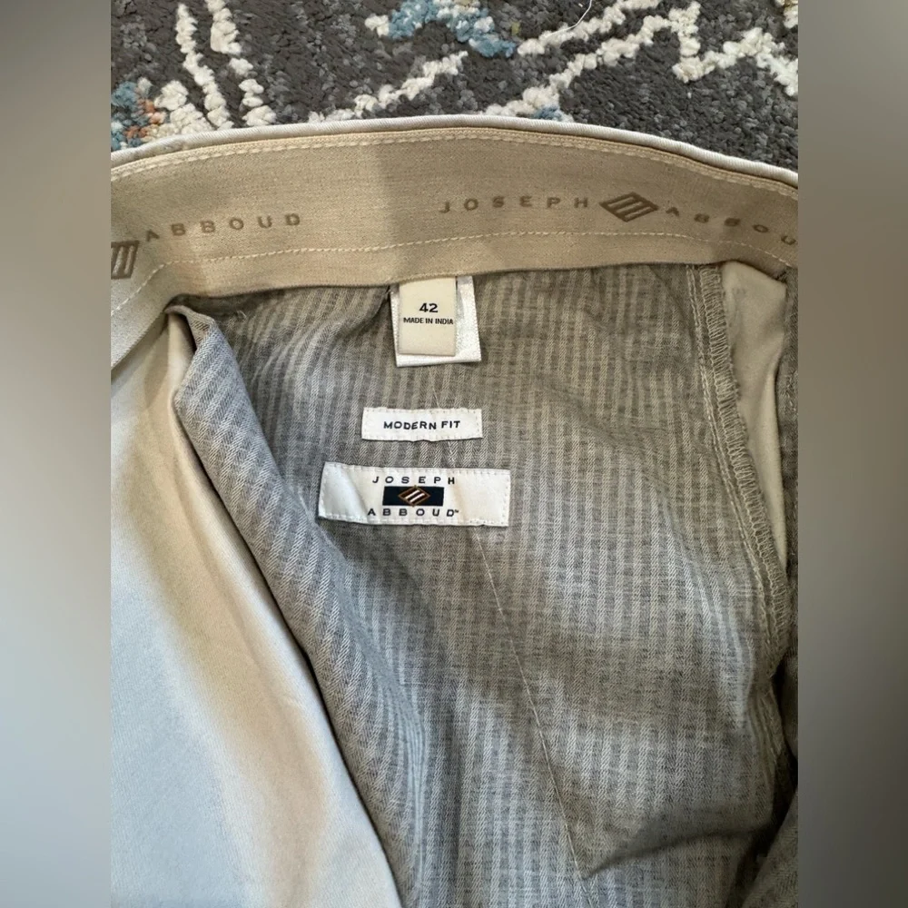 NWT Joseph Abboud Modern Fit Men 42 Flat Front Casual‎ Shorts Light Khaki